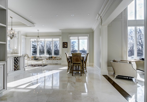 12 Riverside blvd-19