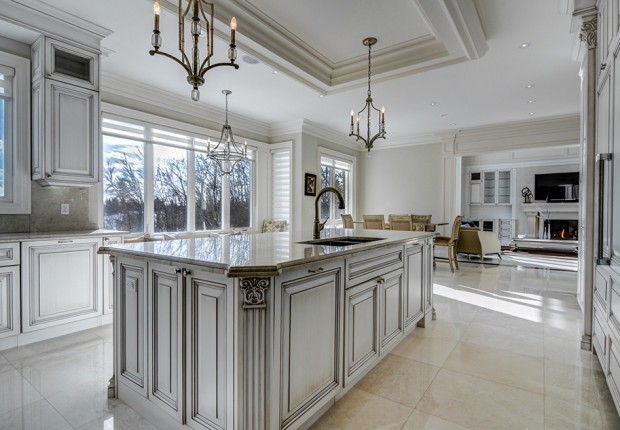 12 Riverside blvd-24