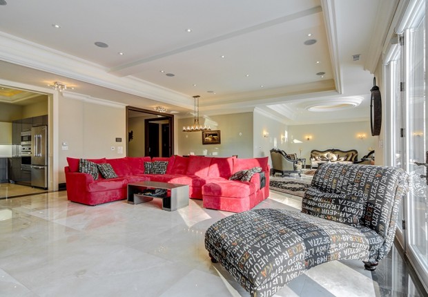 12 Riverside blvd-50