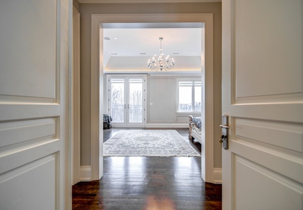 12 Riverside blvd-70